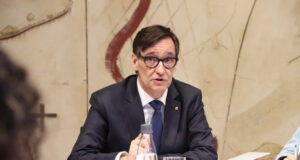 Illa encapçala el seu primer Consell Executiu després d’estar un mes de baixa