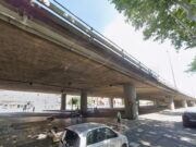 Un apunyalat en un atac al campament sota l’autopista a Badalona