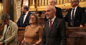 Barcelona rebutja una proposició del PP que reclama prohibir l’ús del burca a l’espai públic