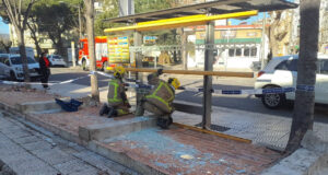 Els Bombers atenen 285 avisos relacionats amb el vent fins a les nou de la nit