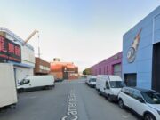 Un mort després d’un tiroteig en aquest bar de Badalona
