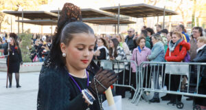L’Hospitalet de Llobregat venera la multitudinària processó de la Confraria 15+1