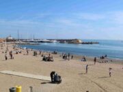 Divendres negre al litoral: un mort per ofegament a la Barceloneta sacseja tota la costa metropolitana